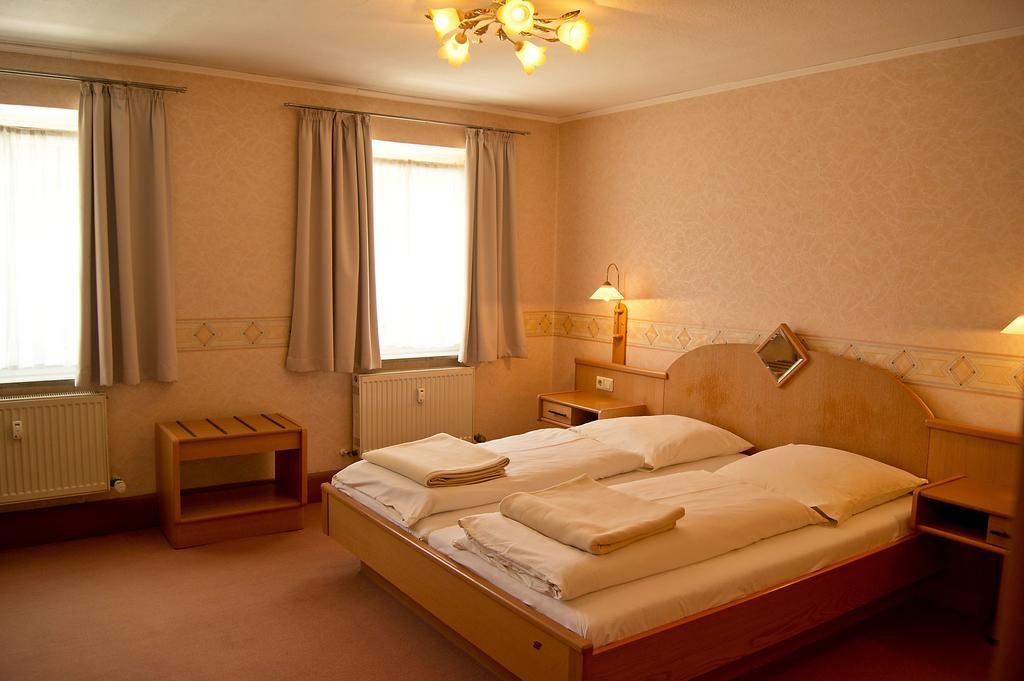 Hotel Garni Promenade Weissenhorn Ngoại thất bức ảnh